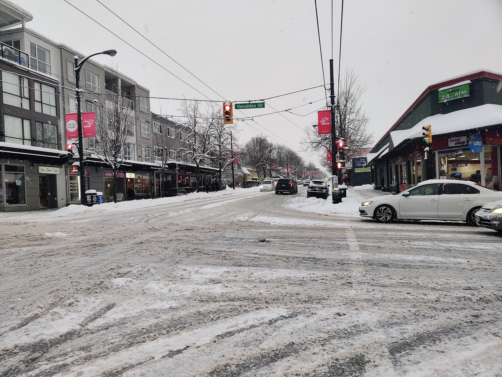 Commercial Drive（商业街）